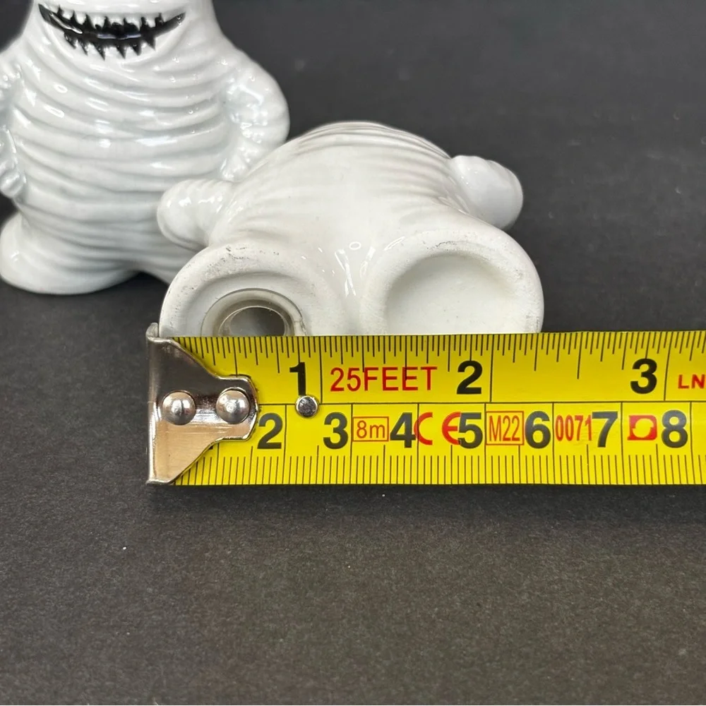 Hotel Transylvania Mummy Salt And Pepper Sharker With Plugs Halloween Decor